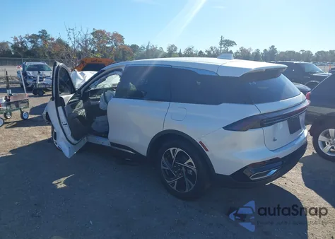 2025 Lincoln Nautilus Premiere z USA, uszkodzony, nr VIN 5LMPJ8JA8SJ957709